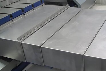 伸縮式機床鋼板防護罩